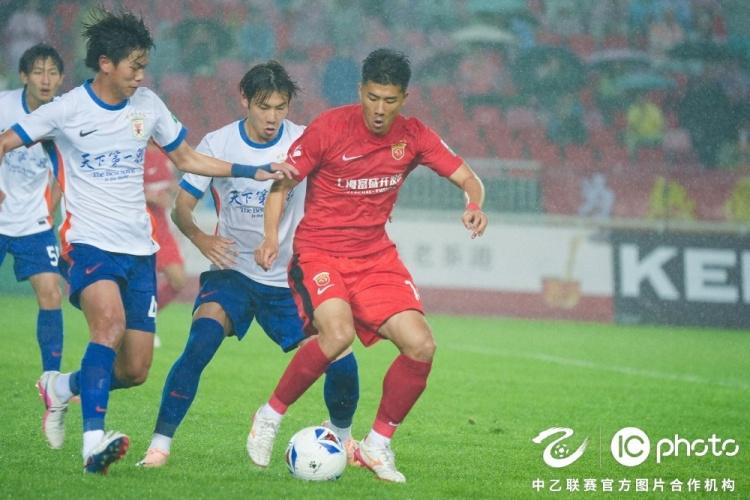 回应转会传闻！回声报：经纪人辟谣萨拉赫将加盟土超