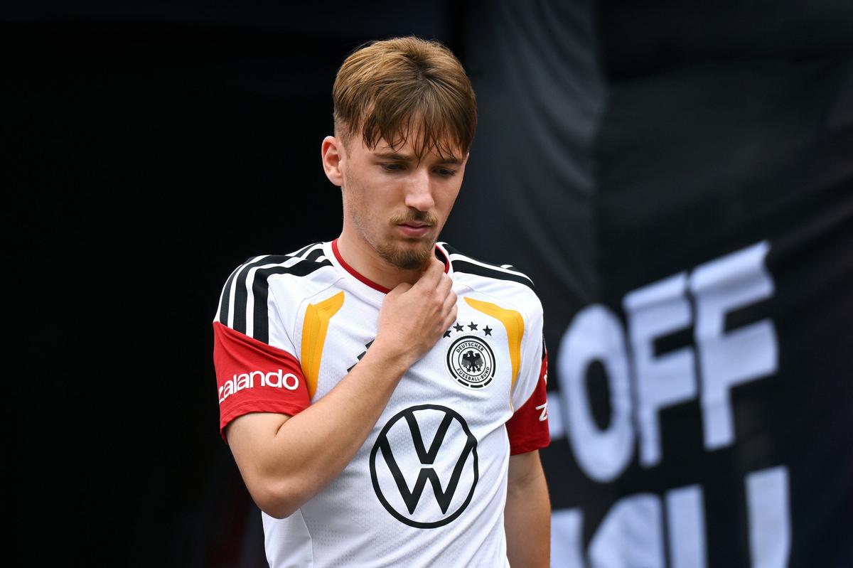 挪威主帅再谈飞猫悬案：球就是碰到了，若FIFA大方承认将更显格局